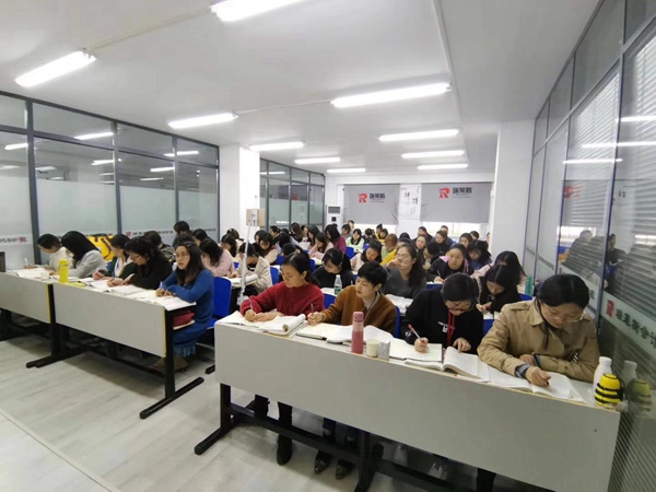 企業(yè)高管財務(wù)培訓課程(企業(yè)高管財務(wù)培訓)