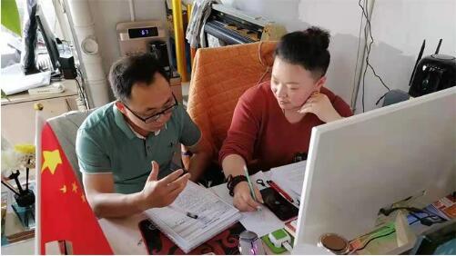 企業(yè)財(cái)稅內(nèi)訓(xùn)服務(wù)(稅易辦財(cái)稅：為客戶上門培訓(xùn)財(cái)稅知識(shí)，得到客戶廣泛好評(píng))