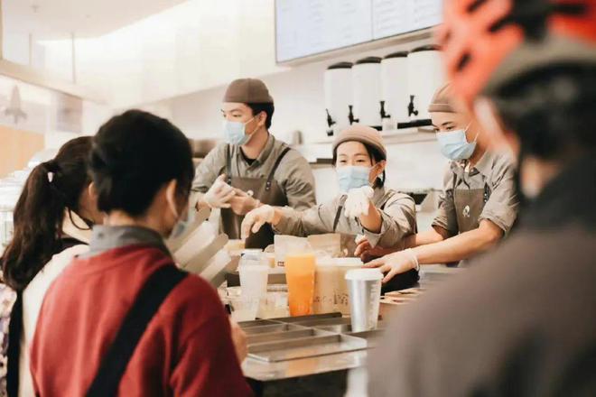 “打工的”比“老板”先上市，喜茶們的供應(yīng)商扎堆IPO上市