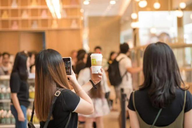 “打工的”比“老板”先上市，喜茶們的供應(yīng)商扎堆IPO上市